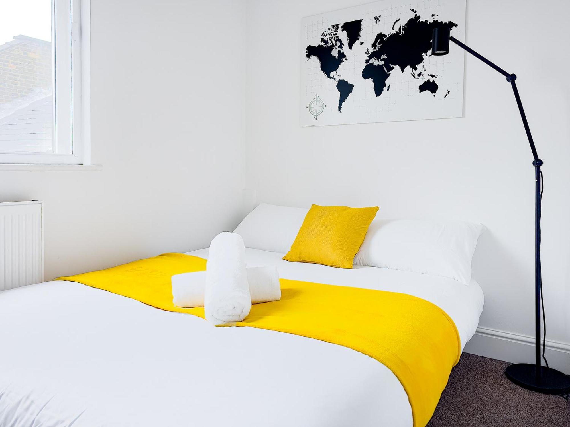 Charming London Home, Opp Arnos Grove Underground Station, Parking New Southgate 外观 照片
